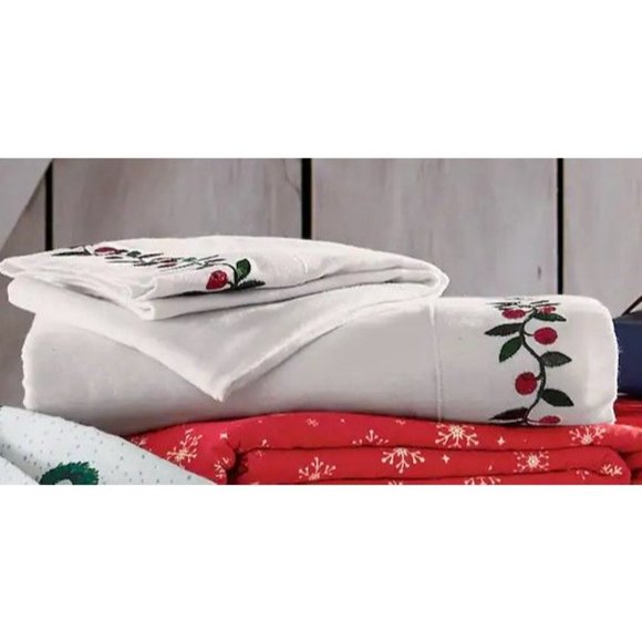 Country Door Bedding Country Door Holly Berry Embroidered Cotton
